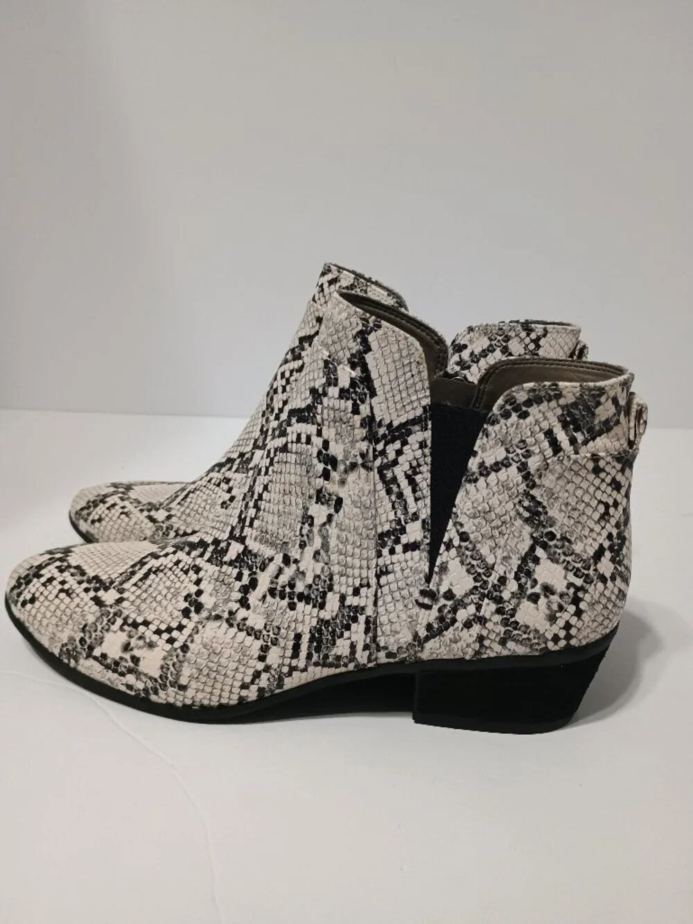 Circus by Sam Edelman Snake Print Western Ankle Booties Side Zip Block Heel - Picture 4 of 10